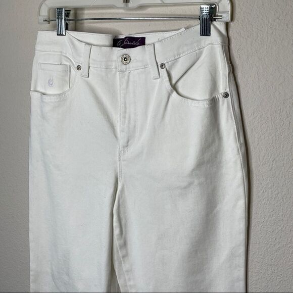 Gloria Vanderbilt Amanda White Jeans - Picture 6 of 10
